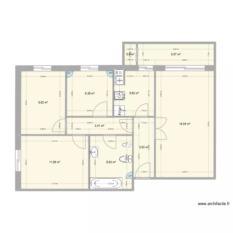 piso nuevo. Grundriss mit 10  und 71 m²