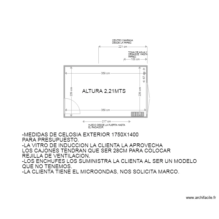 M&ordf;CARMEN SERRAT. Plano de 