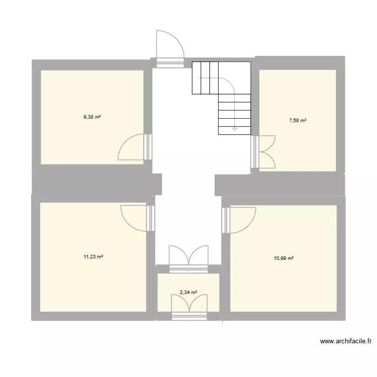Solera. Plano de 5 Habitaciones y 42 m² Solera. Plano de 5 Habitaciones y 42 m²