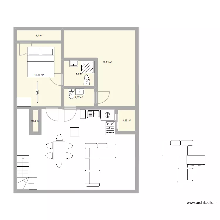 casa. Plano de 7 habitaciones y 39 m²