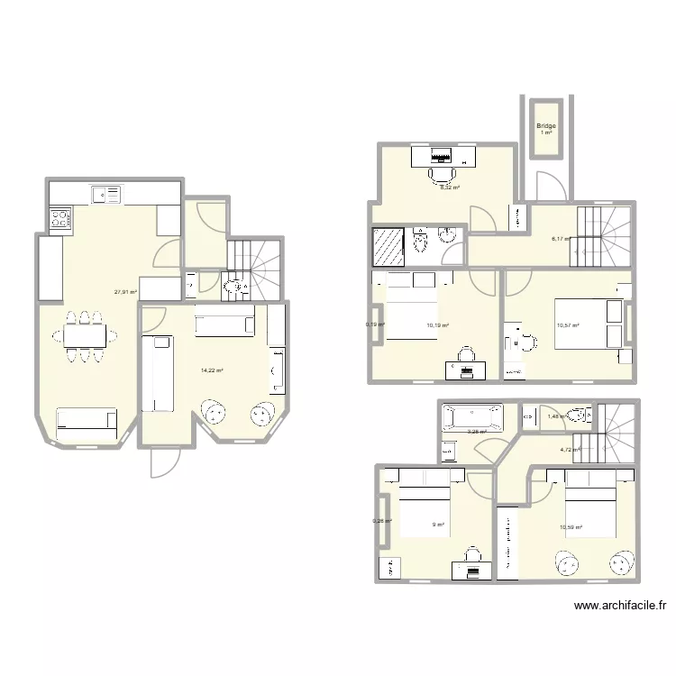 Cottage layout with bath on to floor and shower on middle floor. Floor plan with 