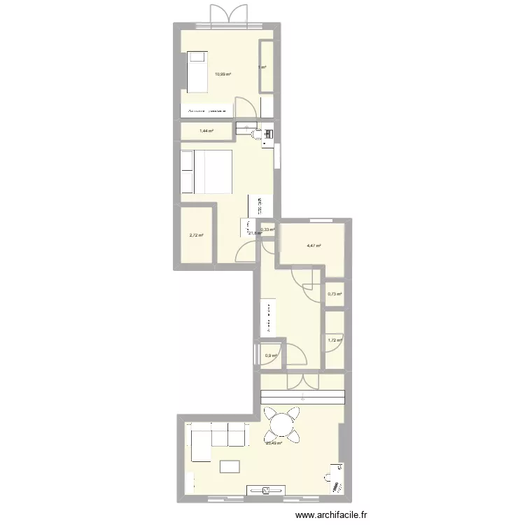 Marc. Floor plan with 11 rooms and 70 m²