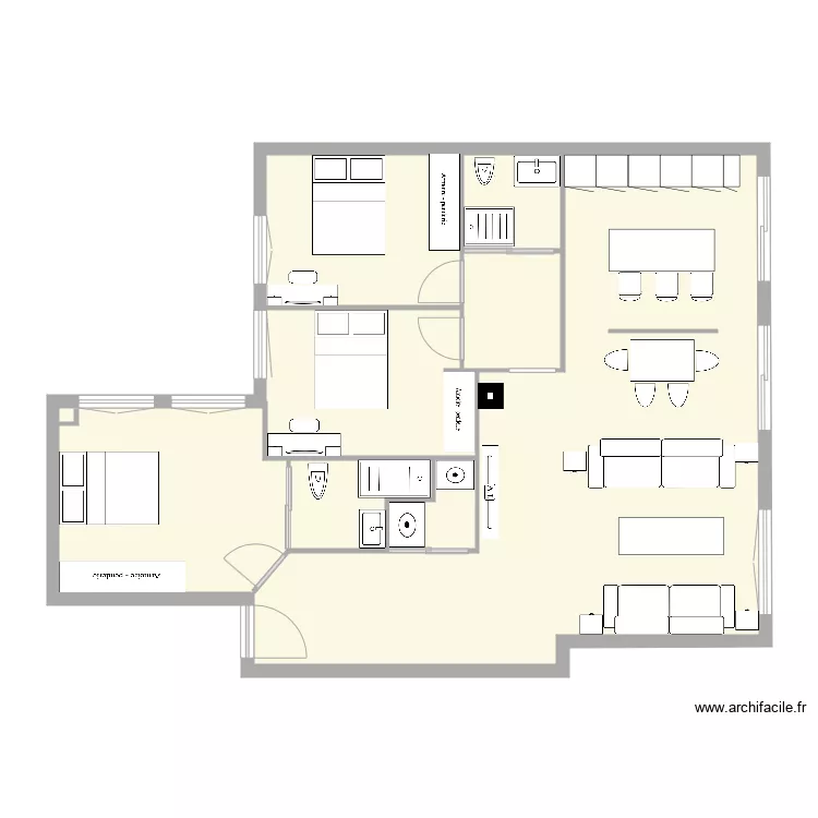 monica modesto la  6. Floor plan with 