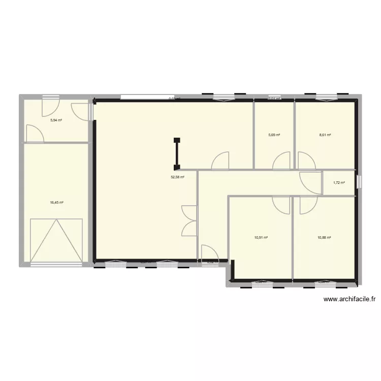 blabla. Floor plan with 14 rooms and 113 m²