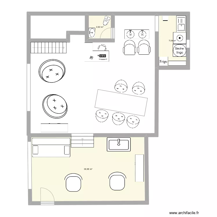 salon lois. Floor plan with 