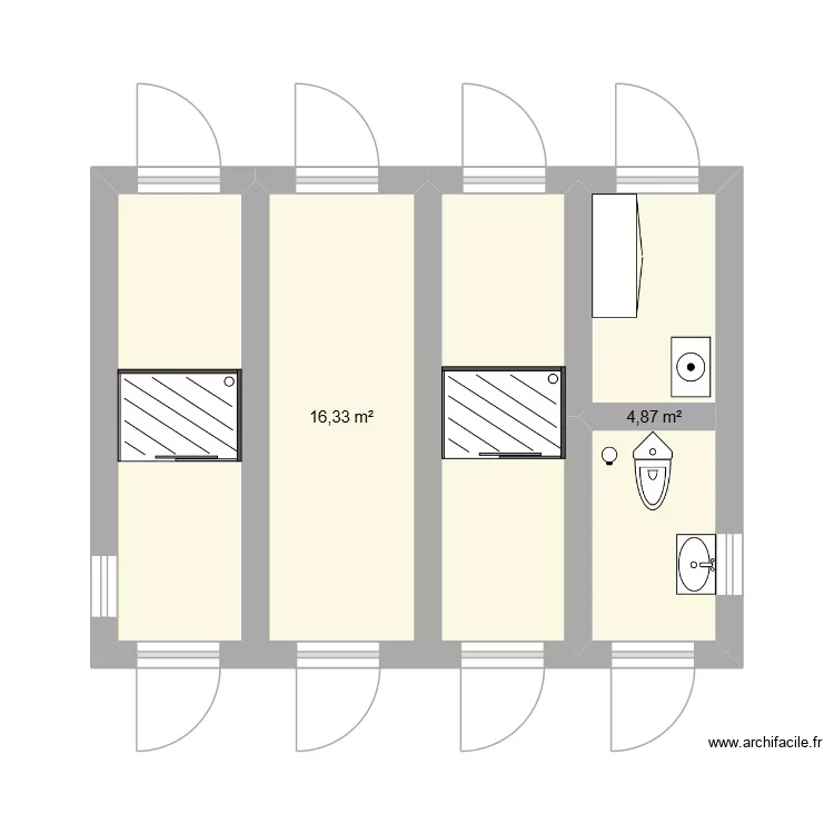 casinha central. Floor plan with 2  and 21 m²