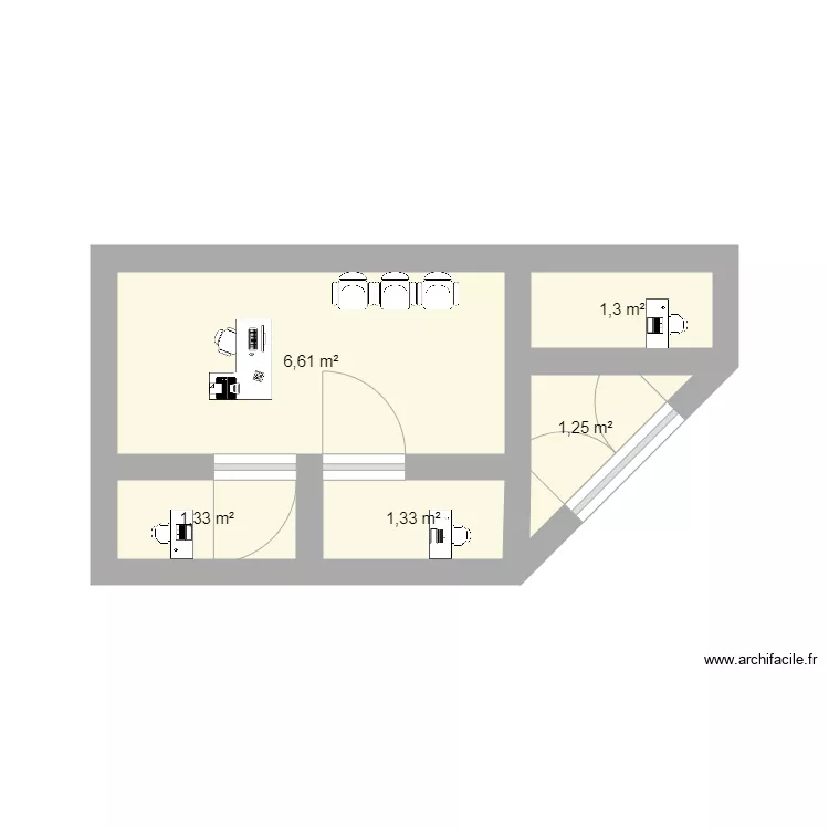 RIAM CONSULTORIOS EXTERNOS. Floor plan with 