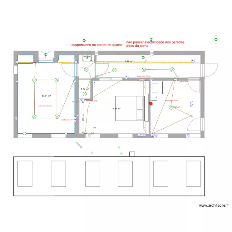 nos chambres facade &eacute;troit &eacute;cart&eacute;. Floor plan with 
