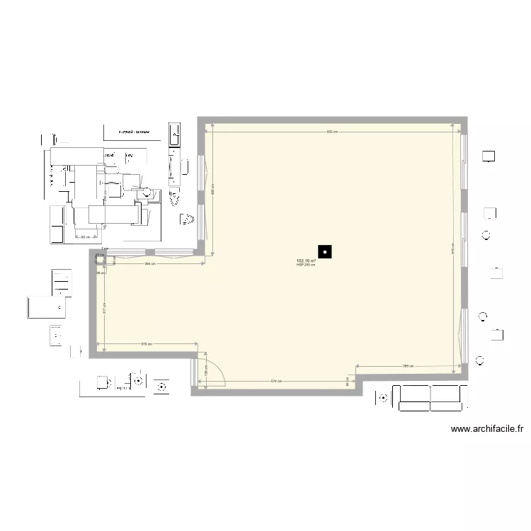 monica modesto la  2. Floor plan with 