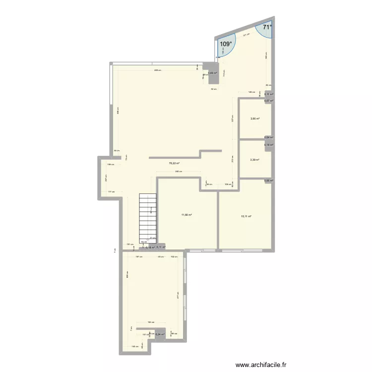 luisa. Floor plan with 