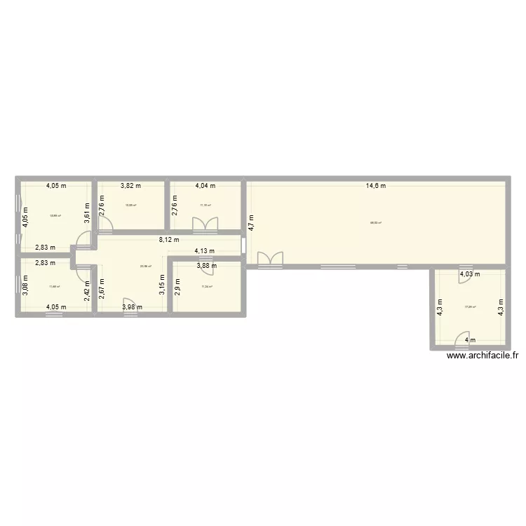 Otthon. Floor plan with 8  and 170 m²