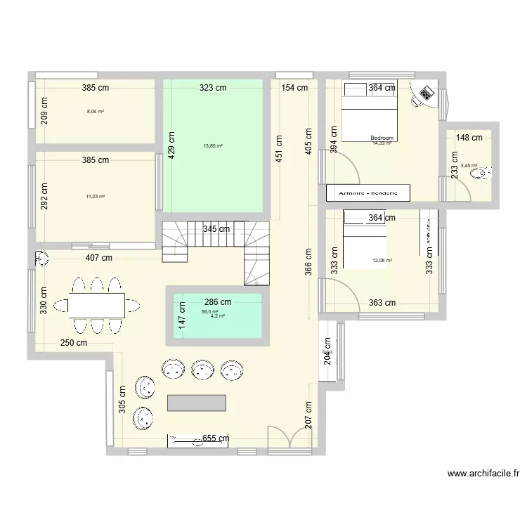 tred. Floor plan with 8  and 130 m²