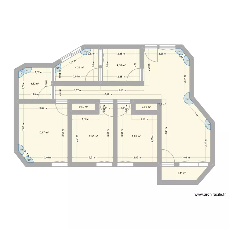 Pabellon Montilla. Floor plan with 10  and 66 m²