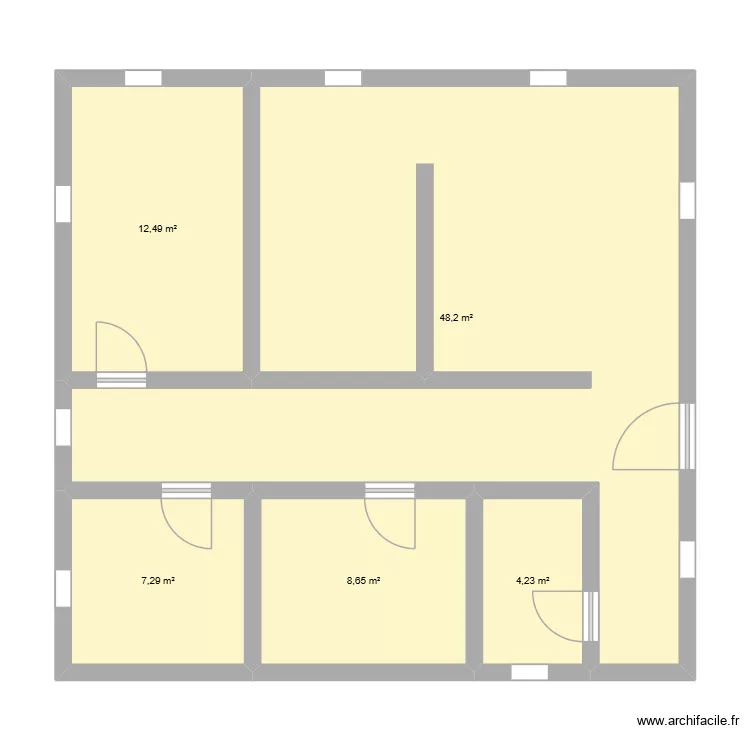 treinando. Floor plan with 5  and 81 m²