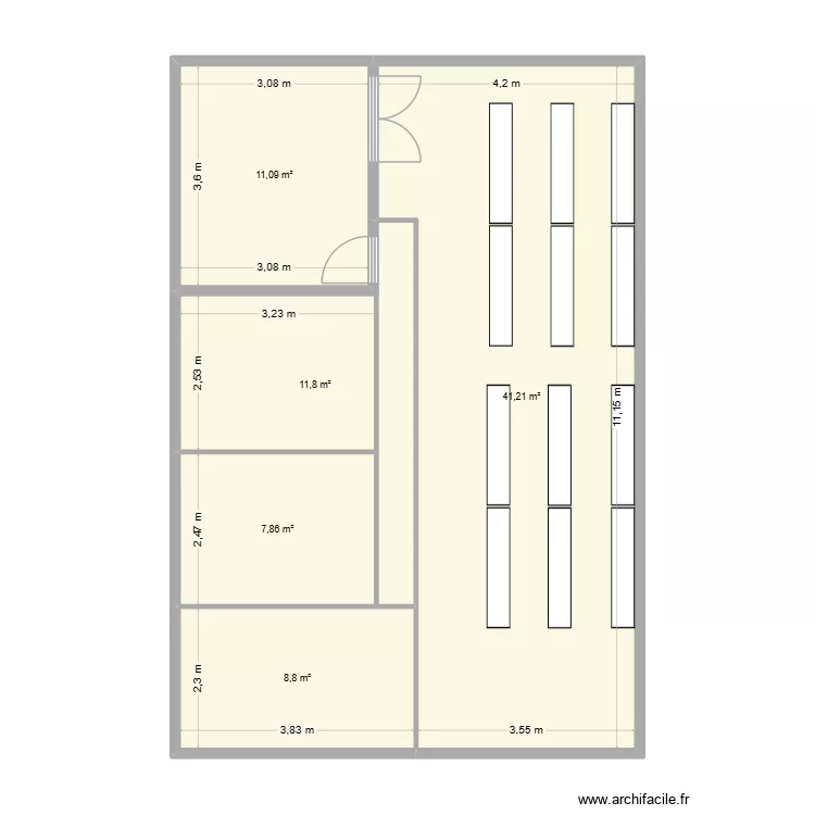 Sugestão Layout 02 - Almoxarifado. Floor plan with 5 and 81 m² Sugestão Layout 02 - Almoxarifado. Floor plan with 5 and 81 m²
