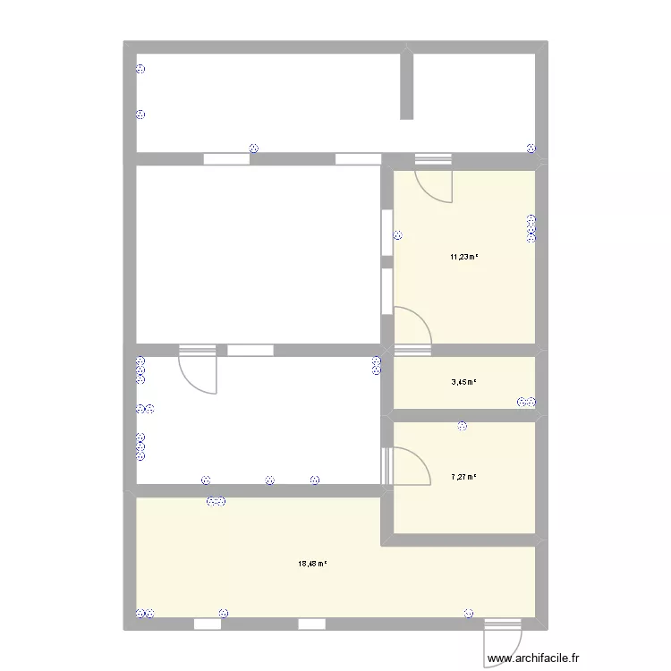 ccasa. Floor plan with 4 and 40 m² ccasa. Floor plan with 4 and 40 m²