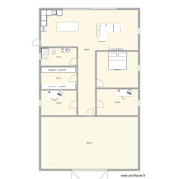 Cudon. Floor plan with 7  and 184 m²