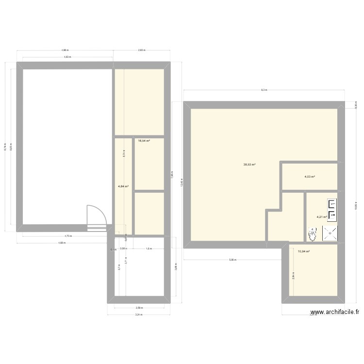 OTRO. Plan de 6 pièces et 79 m2