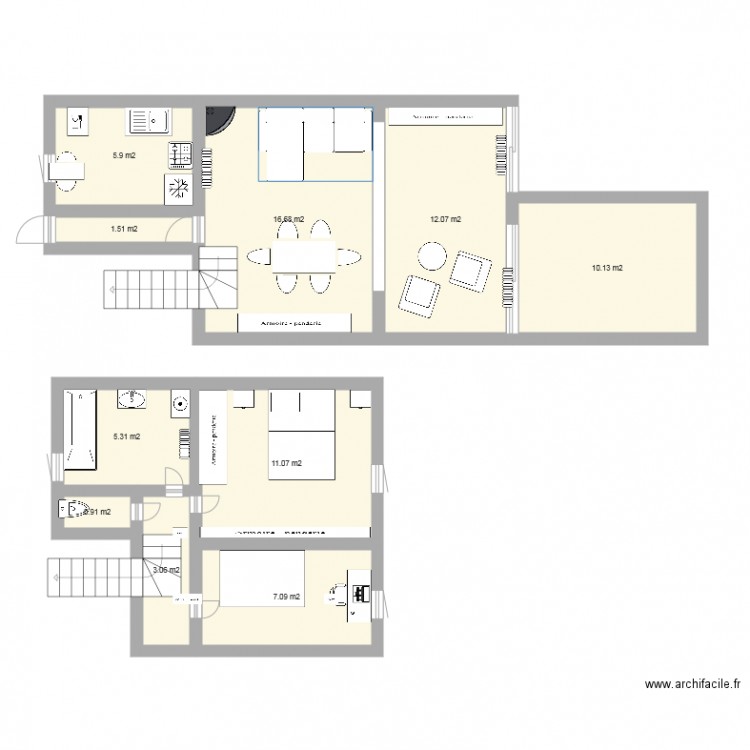 maison et extérieur. Plan de 0 pièce et 0 m2