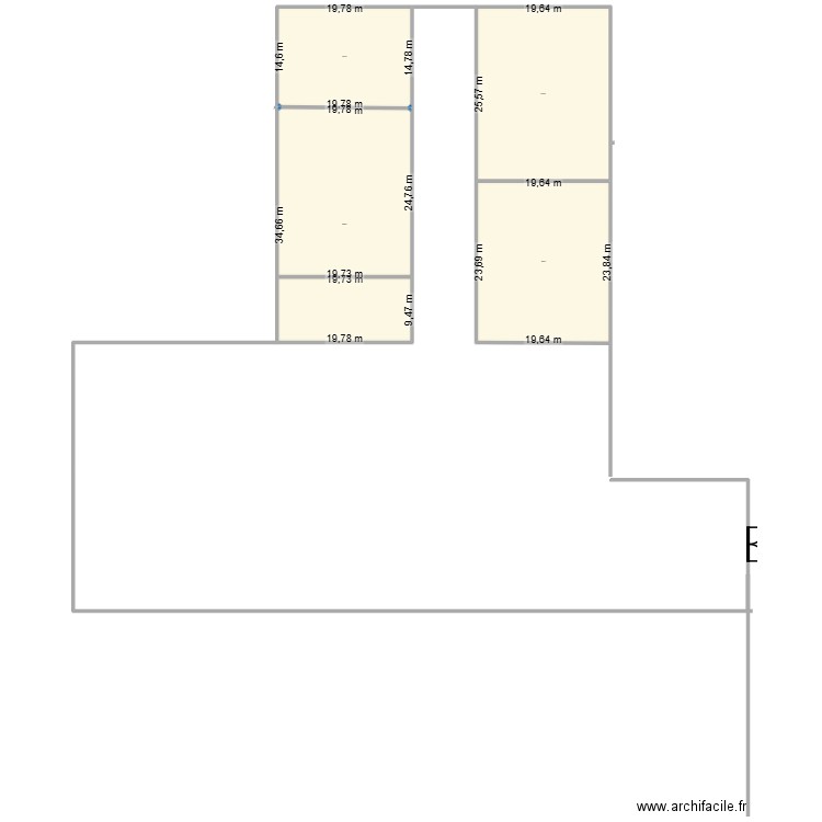 Este. Plan de 4 pièces et 1938 m2