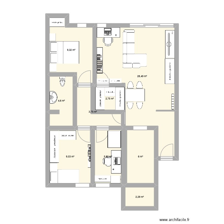 pis. Plan de 9 pièces et 72 m2