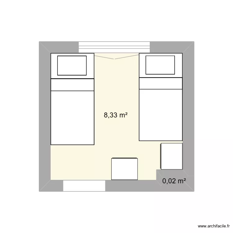 Qto meio. Planta de 2  e 8 m²