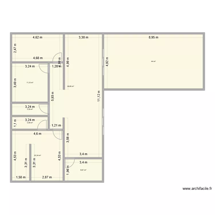 Casa. Planta de 7 e 146 m² Casa. Planta de 7 e 146 m²
